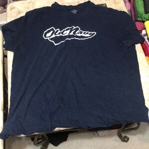 Old navy tee